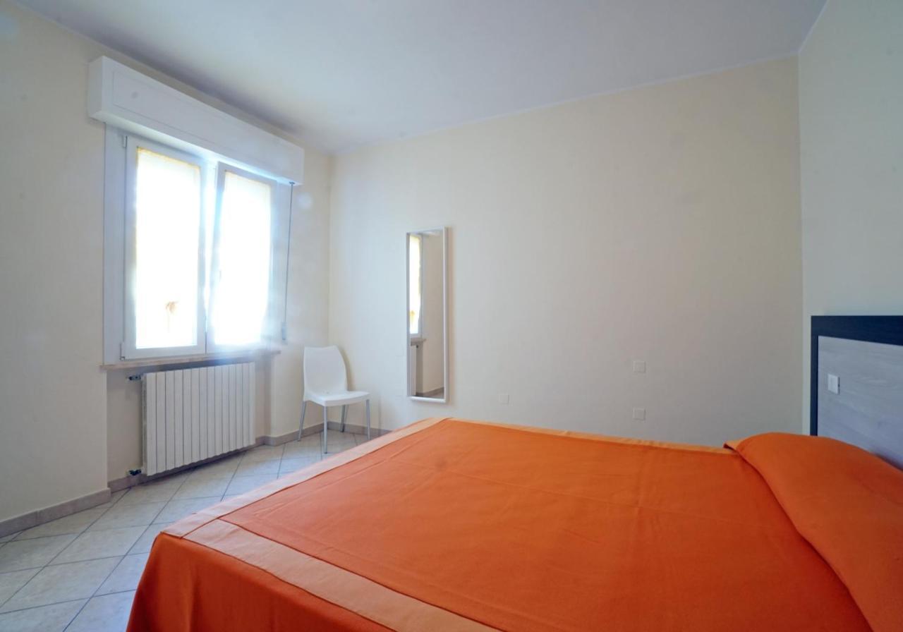 Appartamenti Manuela Vada Kültér fotó